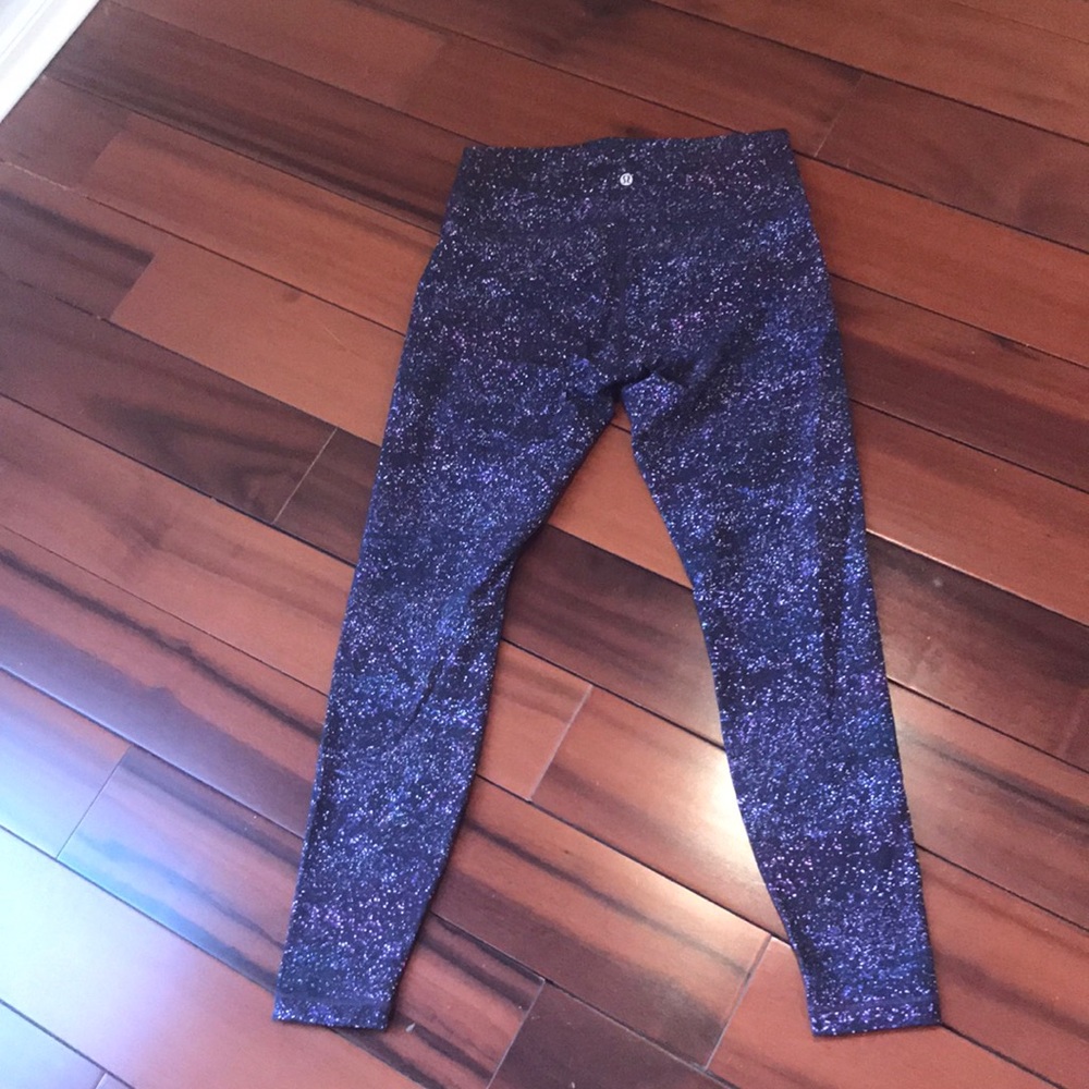 Lululemon - Picture 6 of 8